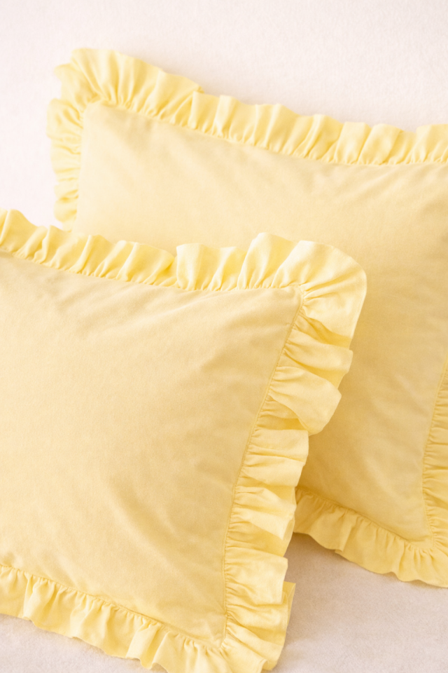 %100 PAMUK FIRFIRLI SARI YASTIK KILIFI (1 ADET)